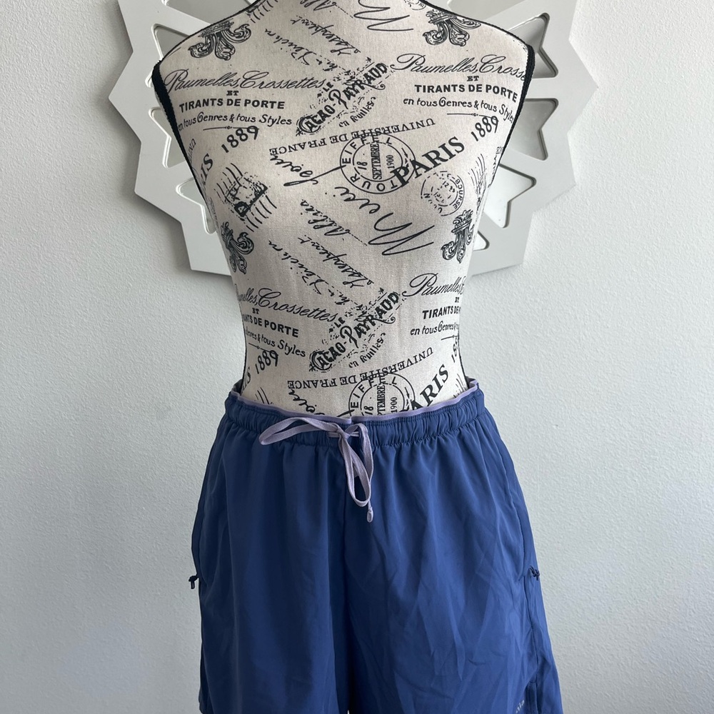 Patagonia Women's Navy hiking/athletic Shorts
